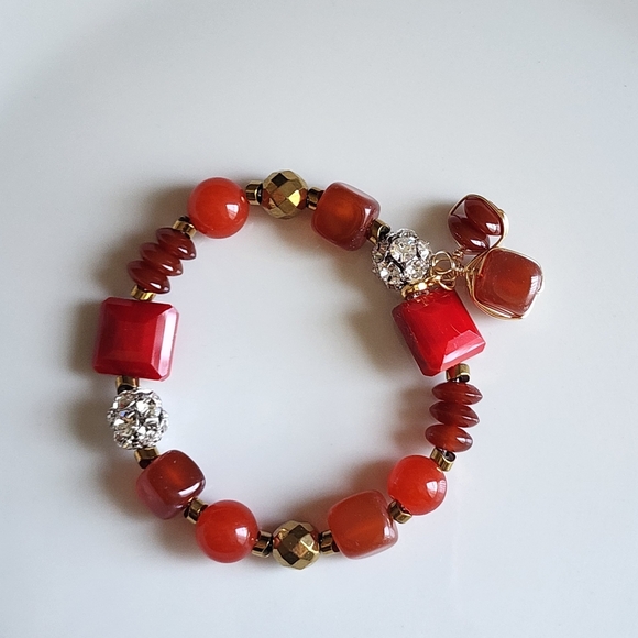 Coral and Gold Beaded Bracelet - Picture 5 of 5